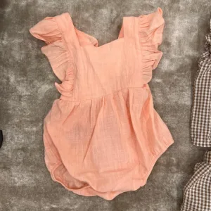 Received Baby Girls Sleeveless Romper from customer A****e.